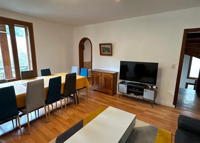 Villa Janchrisma Montdore 11Pers